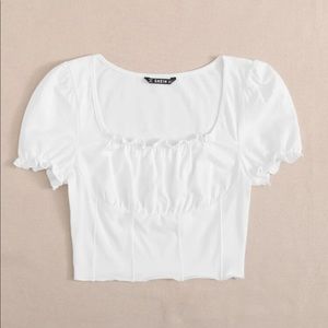 WHITE CROPPED TEE